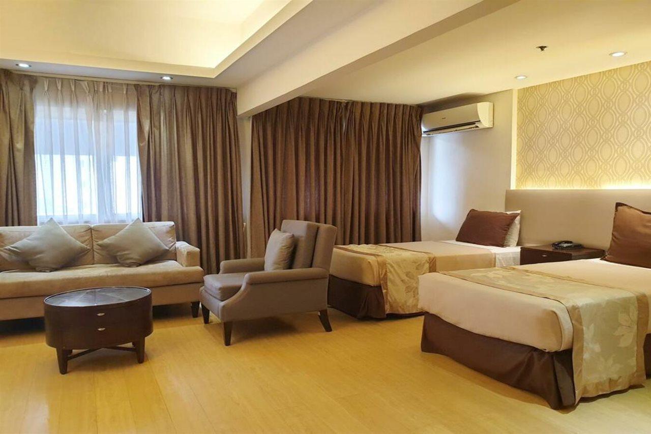 Imperial Palace Suites Quezon City Bagian luar foto