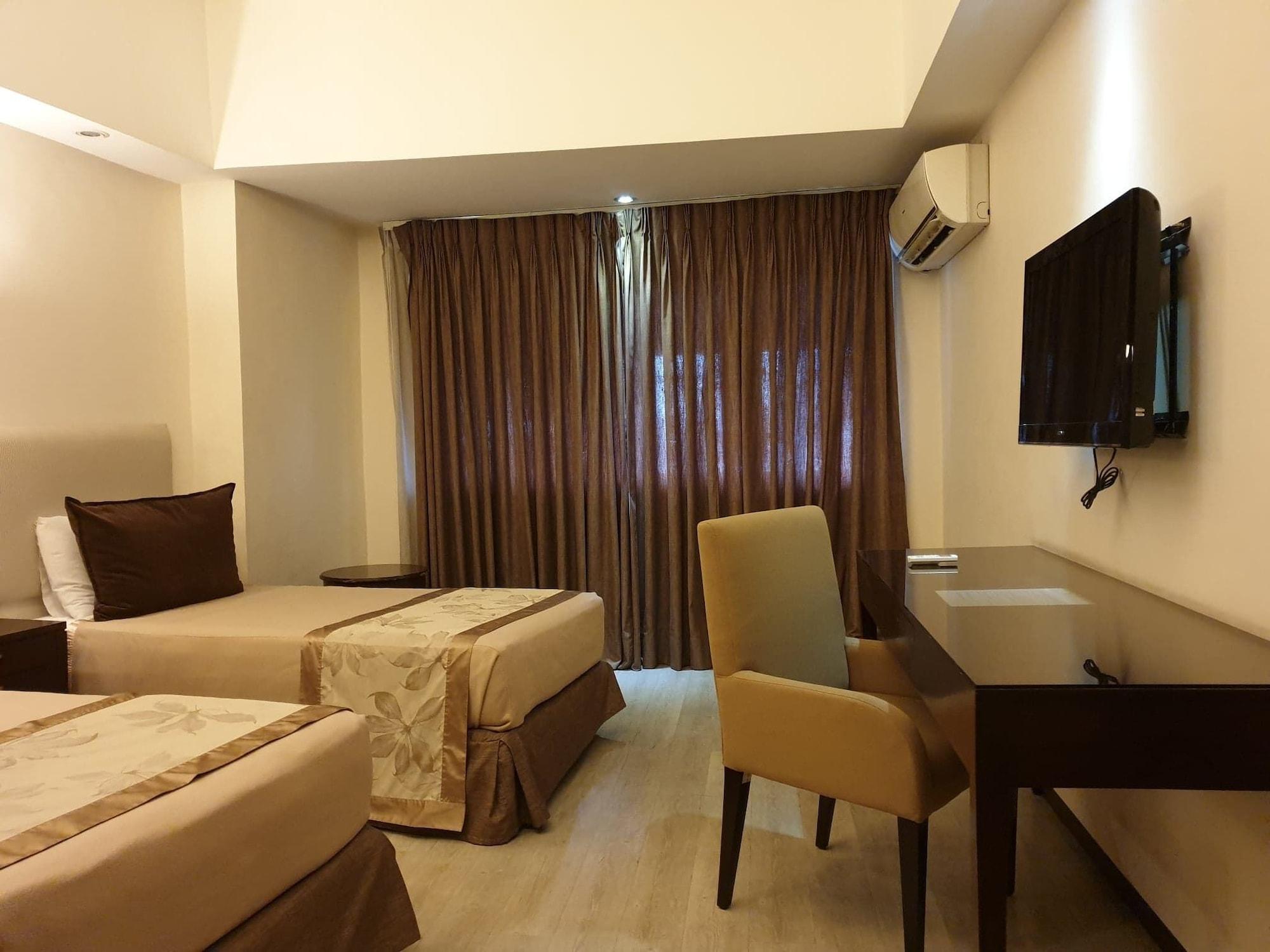 Imperial Palace Suites Quezon City Bagian luar foto