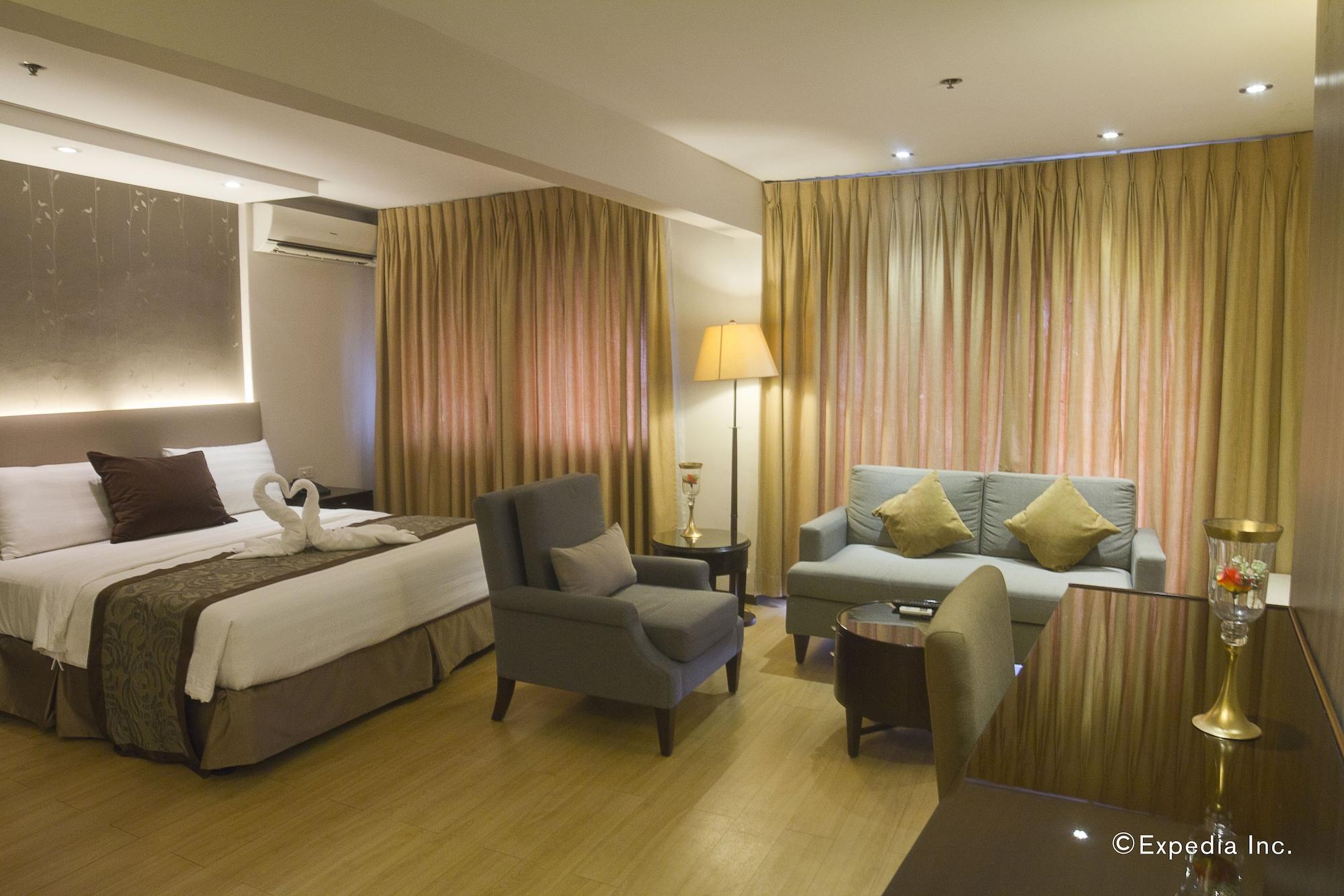 Imperial Palace Suites Quezon City Bagian luar foto